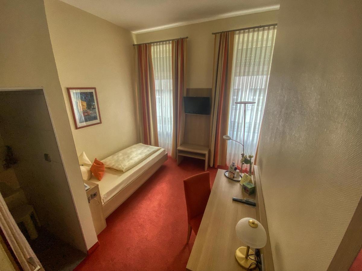 City Partner Hotel Berliner Hof Karlsruhe Ngoại thất bức ảnh
