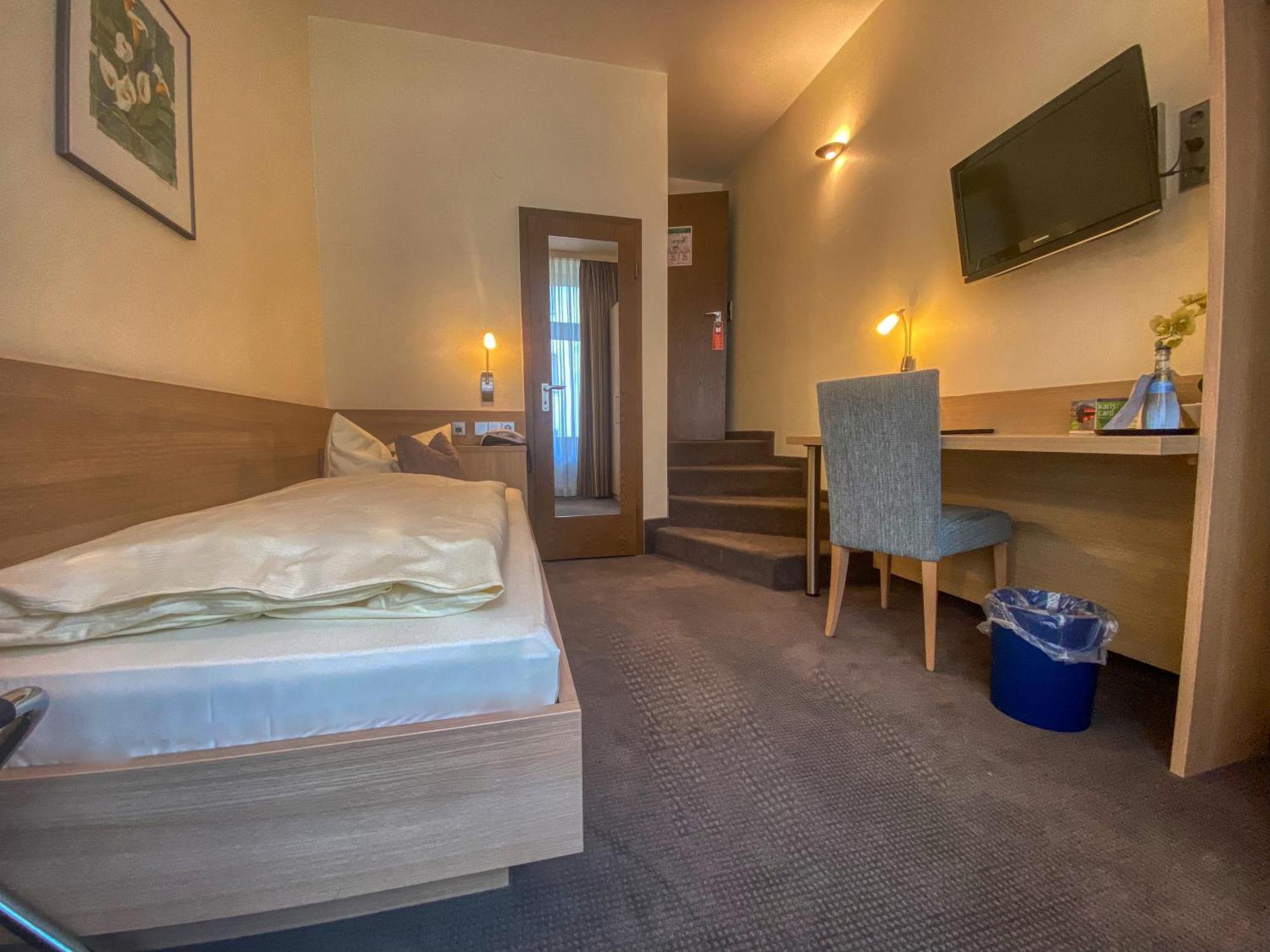City Partner Hotel Berliner Hof Karlsruhe Phòng bức ảnh