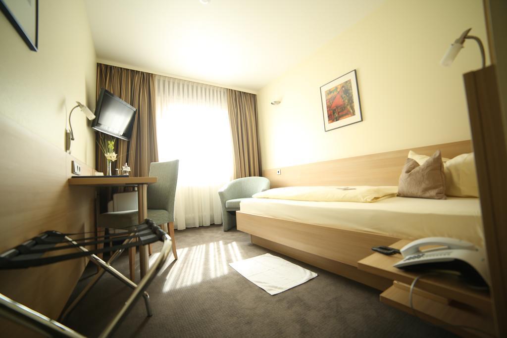 City Partner Hotel Berliner Hof Karlsruhe Ngoại thất bức ảnh